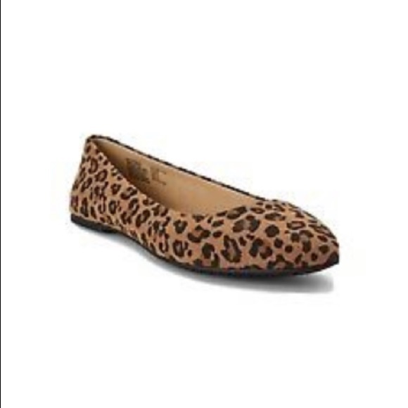 Leopard Print Ballet Flat - Wide Sizes - Picture 1 of 3